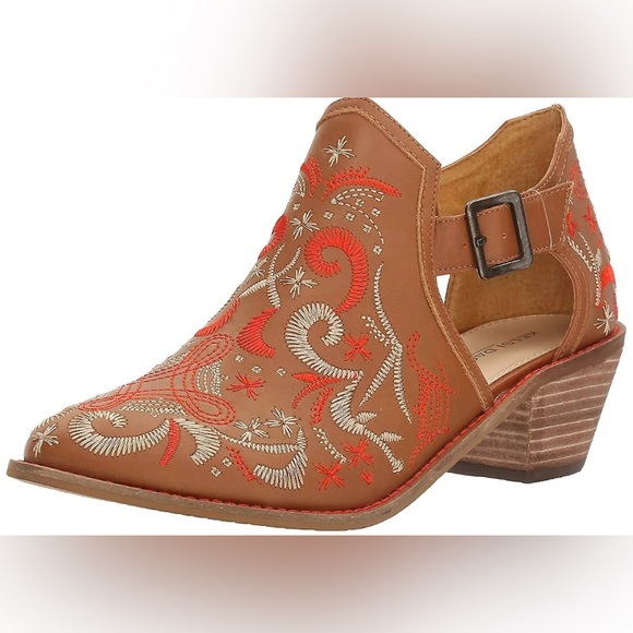 Kelsi Dagger Shoes - Kelsi Dagger for Anthropologie. Brooklyn Kline Embroidered Ankle Boots Sz 9.5